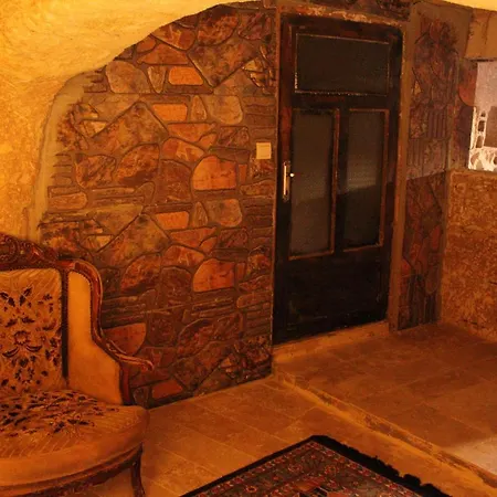 Stone Cave 호텔